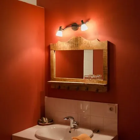 La Source Du Bonheur Bed & Breakfast *