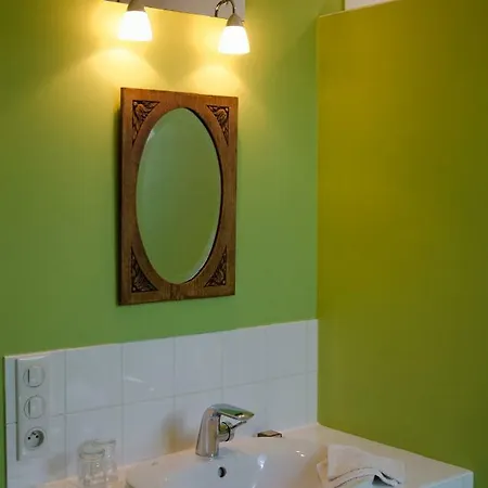 La Source Du Bonheur Bed & Breakfast